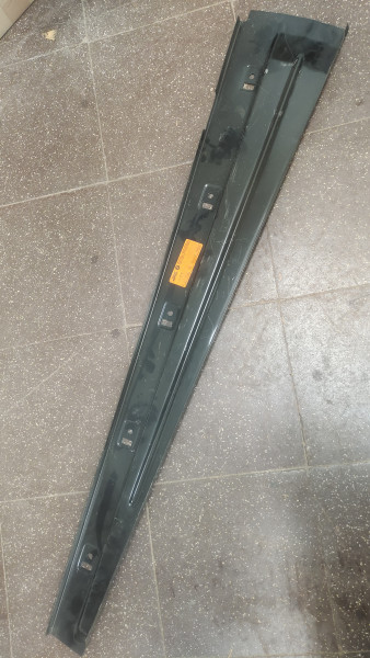 Schliessblech links BMW Baureihe Neue Klasse 1500 - 2000 Tilix Tii neu Orig. NOS!