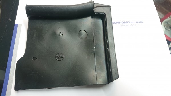 Moulded seal, rear left side panel, BMW series, E9 2.5-3.0 CSi and 2000 Coupé