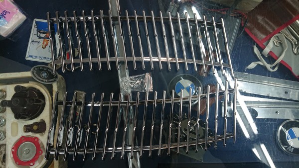 Bonnet (US: hood) grille set, chrome, BMW series E9 2.5 CS - 3.0 CSiL, NEW!