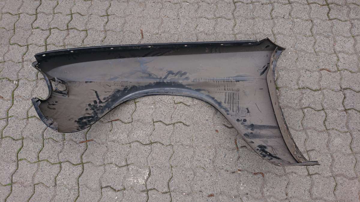 Kotflügel vorne rechts BMW Baureihe E3 2500 -3,3 LI neu NOS  