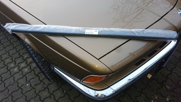Protection strip, front right bumper (US: fender), E24 635 M635, original, NEW!