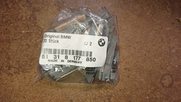 Windscreen clips, BMW E30 M3 E24 E32 Z1, original BMW NEW!