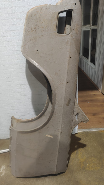 Seitenwand hinten rechts Baureihe E9 2,5 -3,0 CSi orig. NOS Neu !